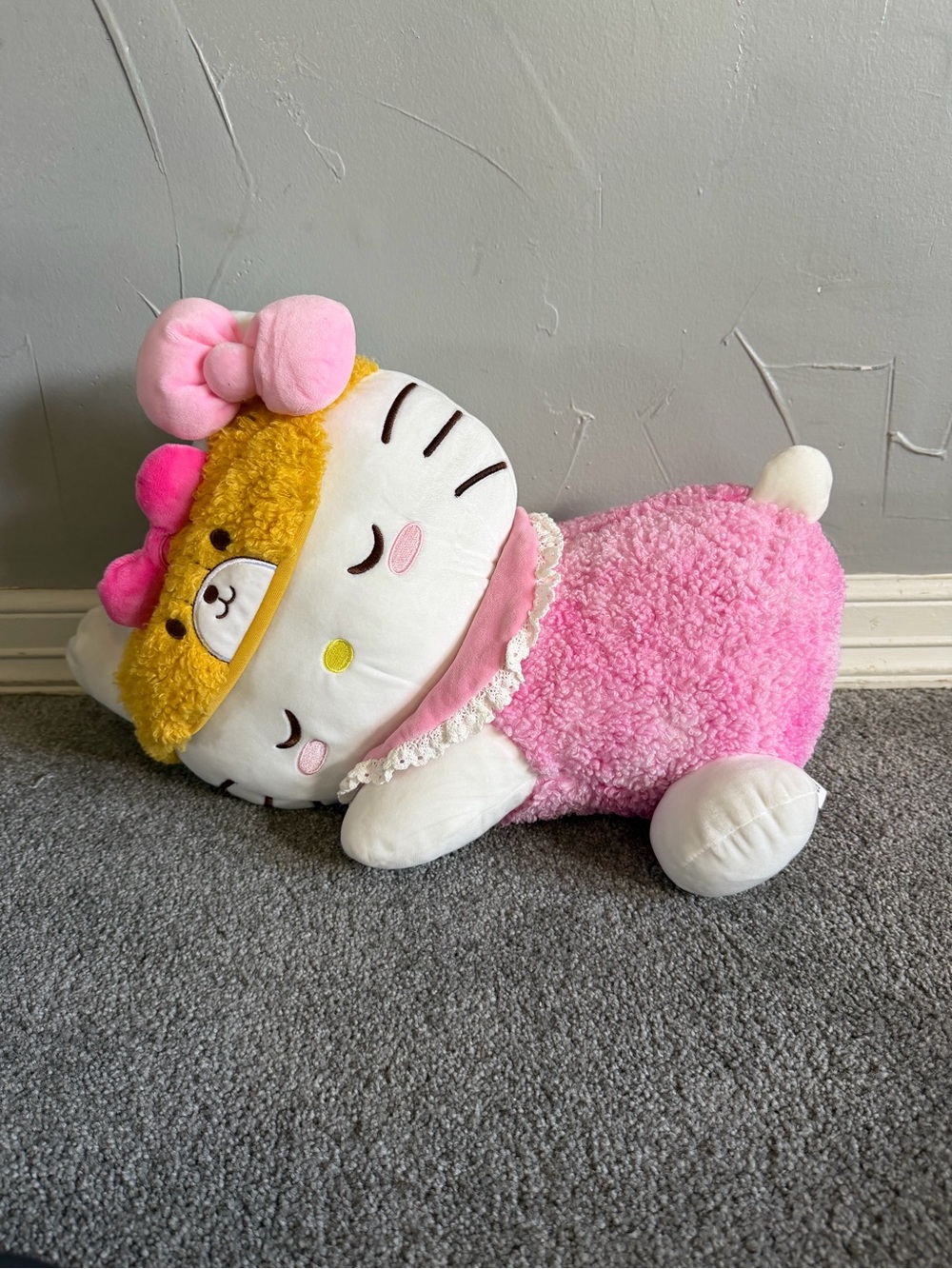 Hello Kitty and Friends Hello Kitty  Sleeping Plush Pink Bow